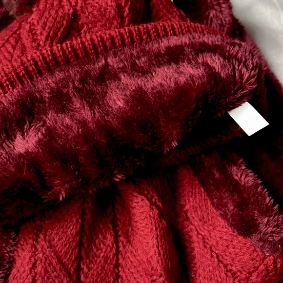 Women Warm Infinity Scarf & Cozy Knitted Beanie Hat 2Pcs! - Picture 5 of 6